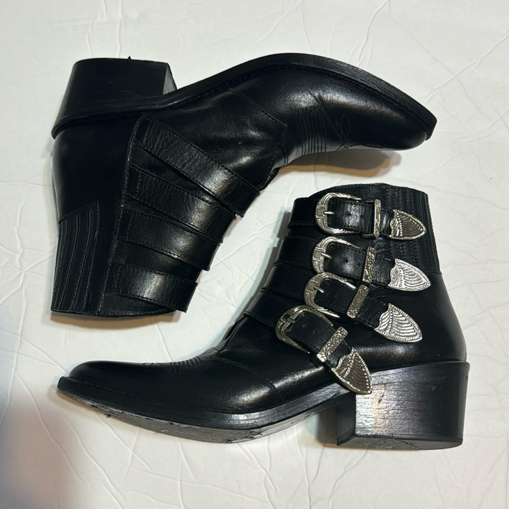 TOGA PULLA buckle-strap mid heel boots